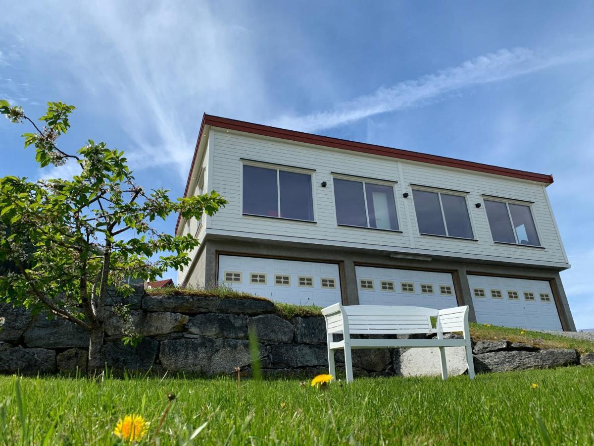 Olden Fjord Apartments Exterior foto