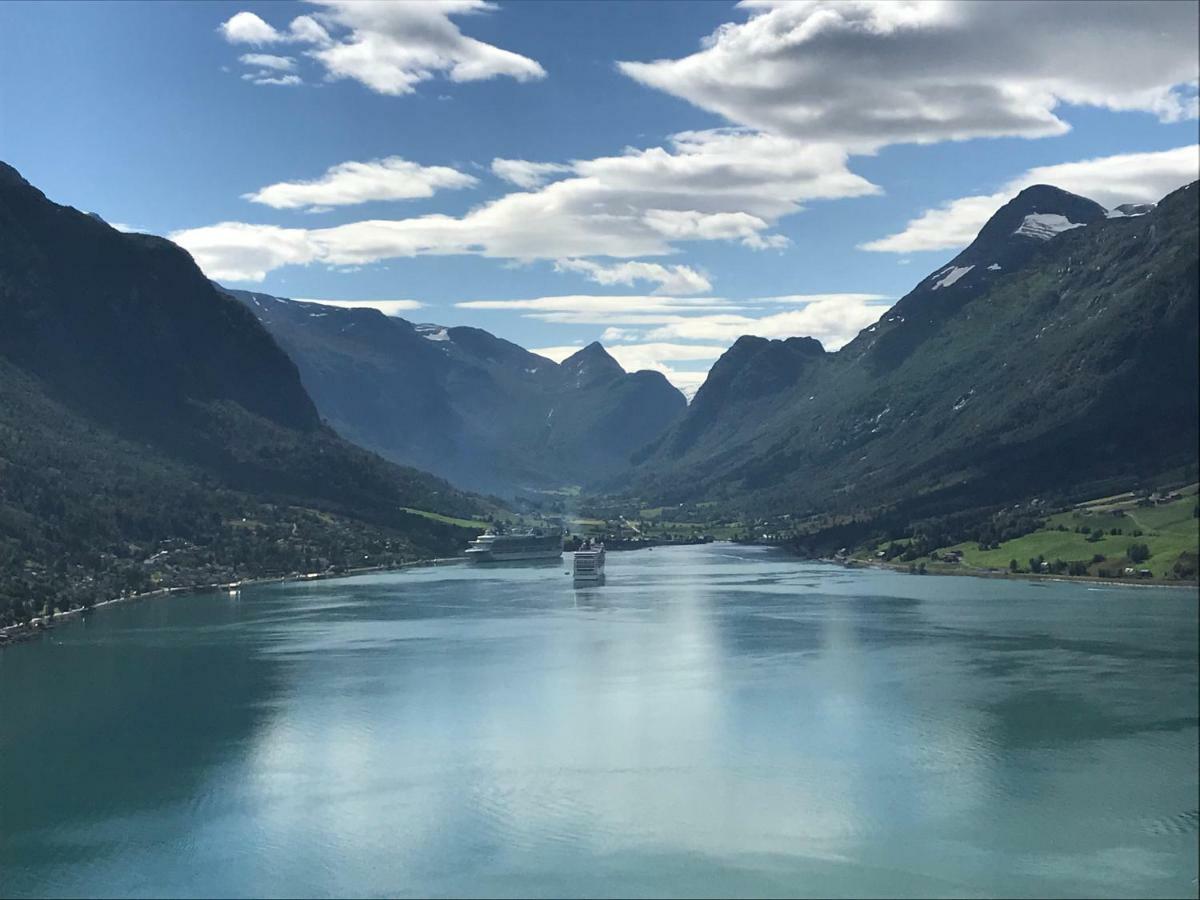 Olden Fjord Apartments Exterior foto